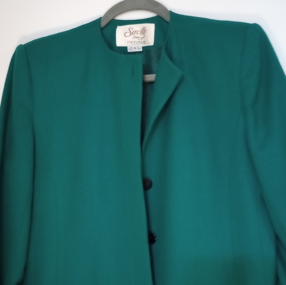 Saville Collar-less Kelly Green Blazer - Picture 3 of 9